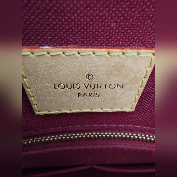 EUC Louis Vuitton Grand Palais - Picture 6 of 7